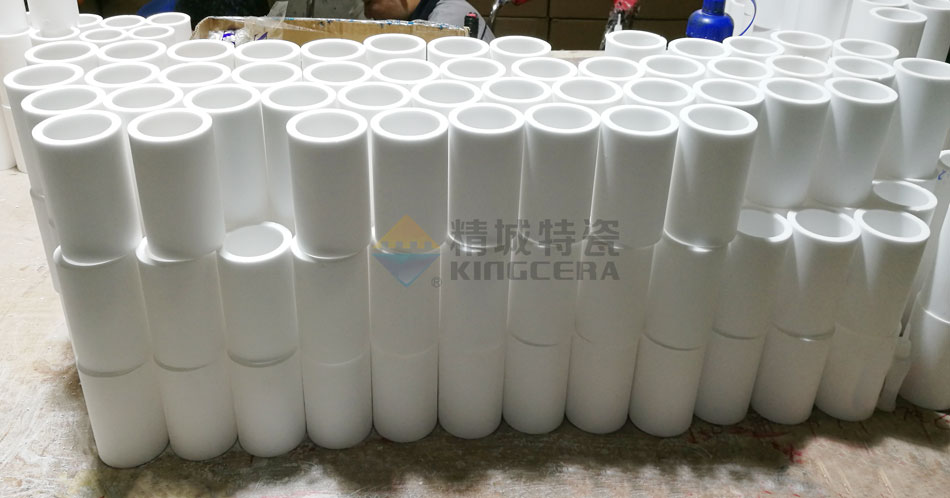 整體成型耐磨陶瓷管如何安裝陶瓷環？